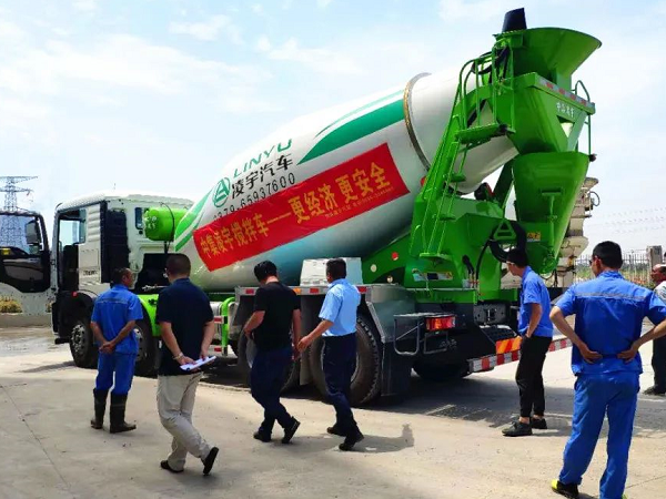 中集凌宇攪拌車全國巡展繼續(xù)：出征安徽，這一組合果然豪橫！